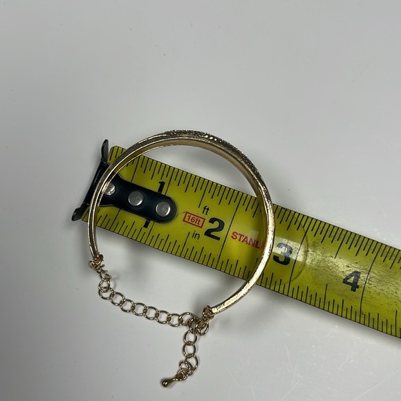 💲Holiday Spirit - Picture 3 of 3